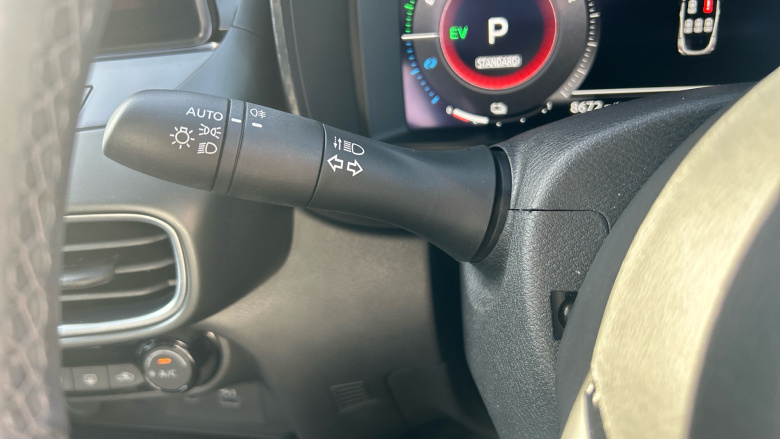 Nissan Juke 1.6 Hybrid N-Connecta 5dr Auto Hybrid Hatchback